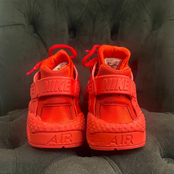Nike Women’s Air Huarache Run All red - Picture 3 of 7